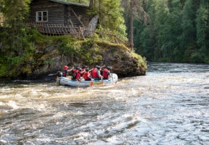 Koskenlaskijoita Myllykoskella